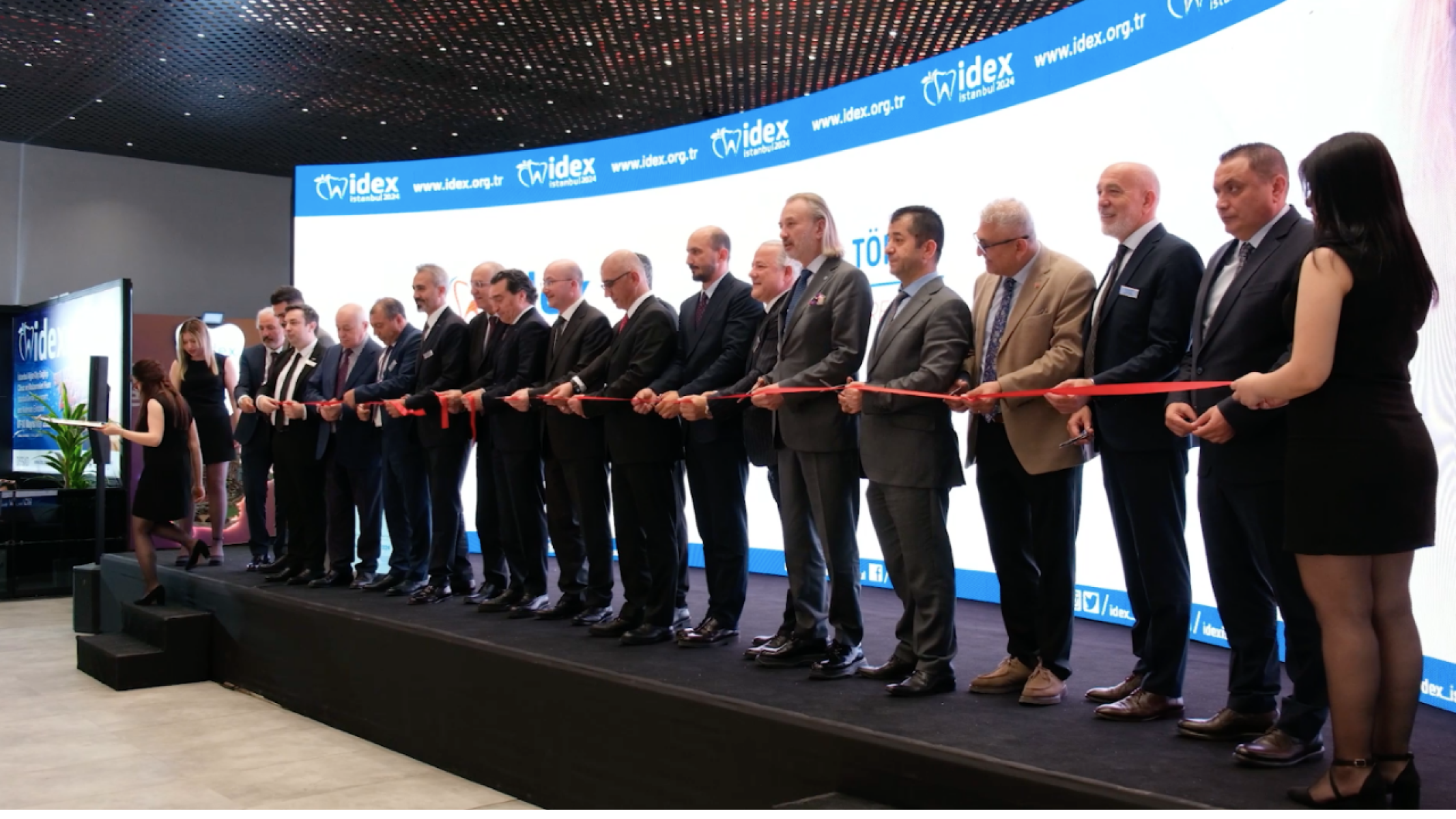 IDEX İstanbul 2024 görkemli bir açılış töreni ile ziyaretçileriyle buluştu!